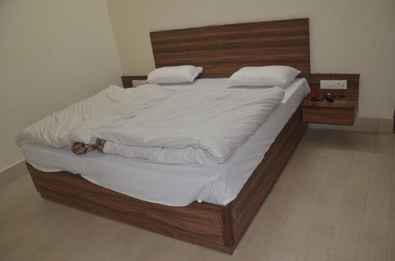 בהופאל Hotel Khajuraho Regency מראה חיצוני תמונה